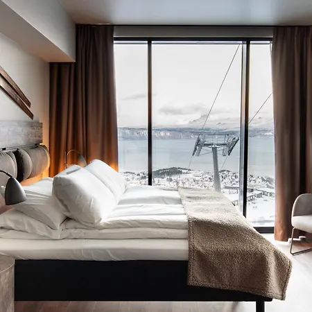 Ξενοδοχείο Basecamp *