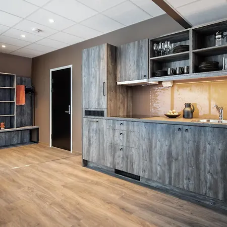 Ξενοδοχείο Basecamp *