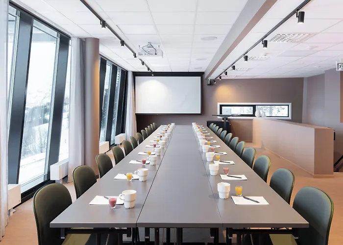 Basecamp Отель *